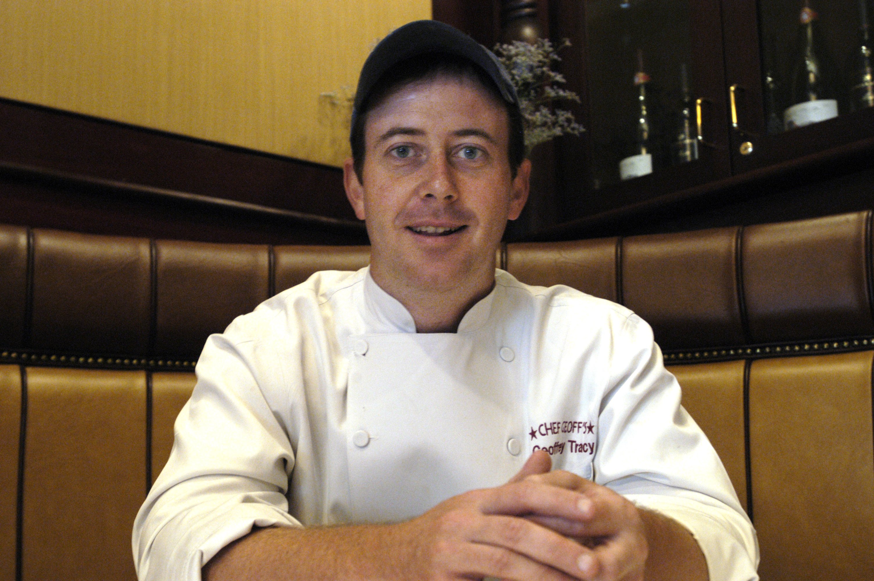 Picture of Chef Geoffrey Tracy of Chef Geoff's restaurant April 20, 2004 | Source: Getty Images