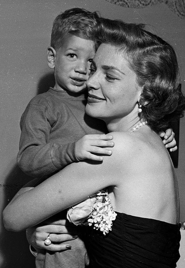 Film star Lauren Bacall with her son, Stephen, on December 24, 1951. | Source: Getty Images