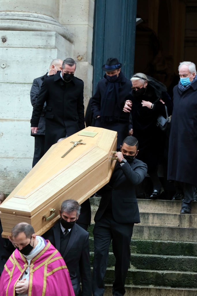 Les funérailles de Claude Brasseur. | Photo : Getty Images