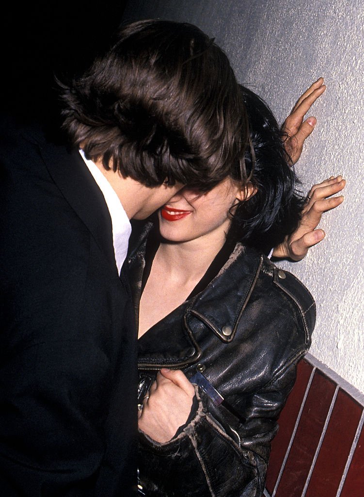 Johnny Depp and Winona Ryder at the ShoWest Awards, circa 1990. | Source: Getty Images