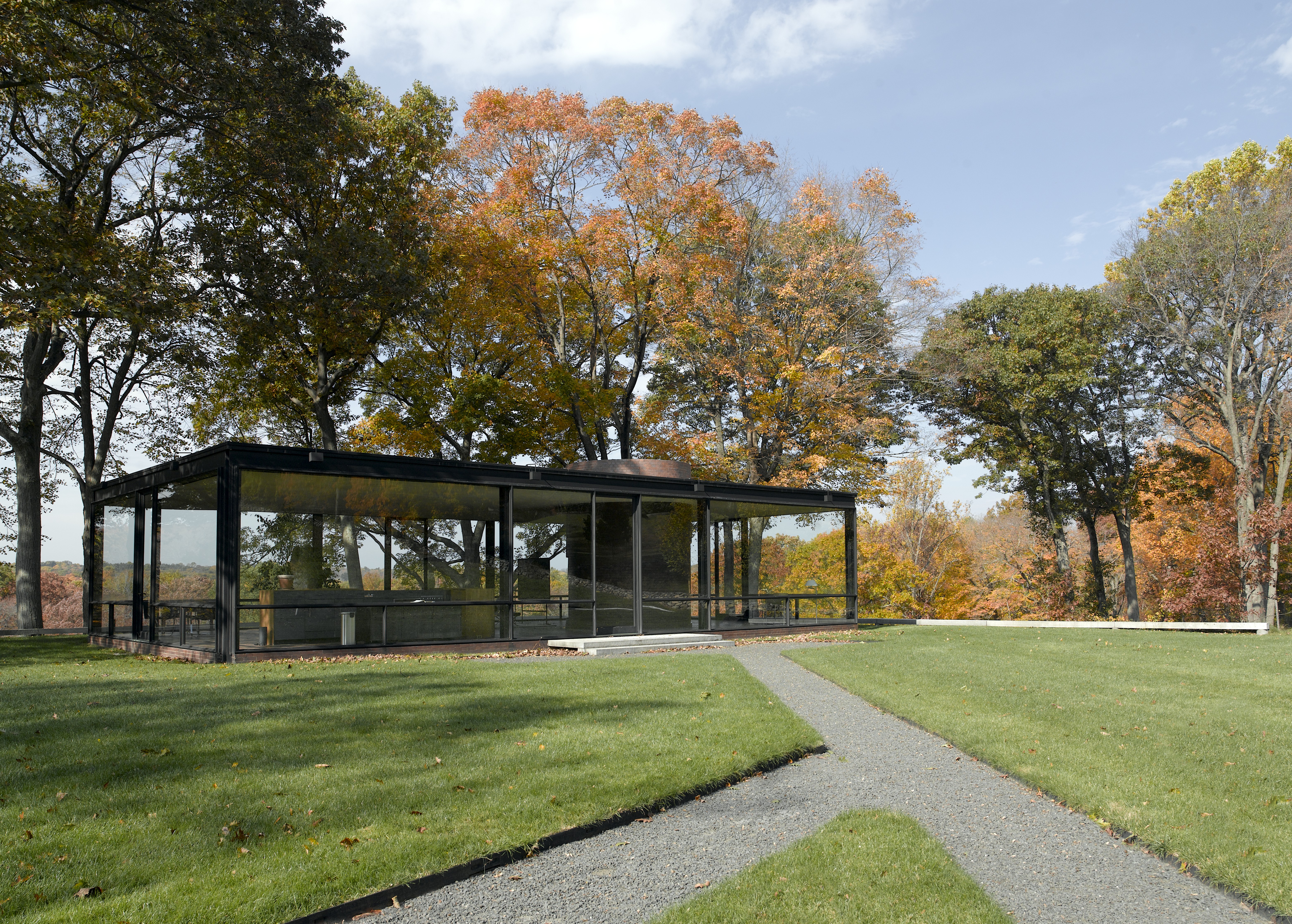 The Glass House — Connecticut, USA | Source: Wikipedia