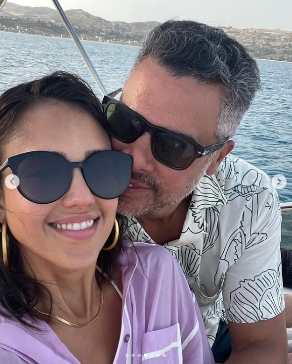 Jessica Alba and Cash Warren ride on a boat, as posted on May 19, 2024 | Source: Instagram.com/jessicaalba