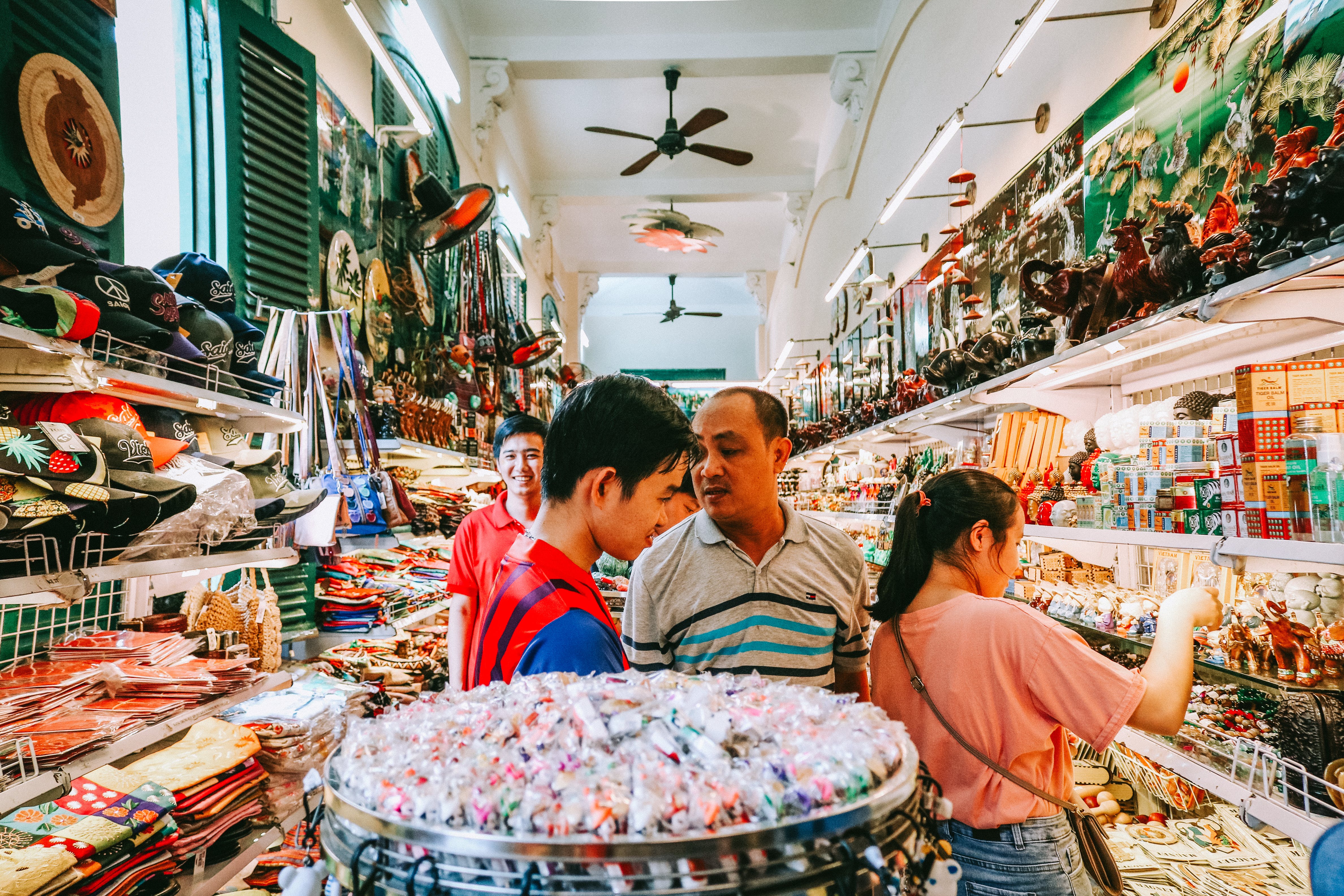 People inside a store. | Source: Pexels