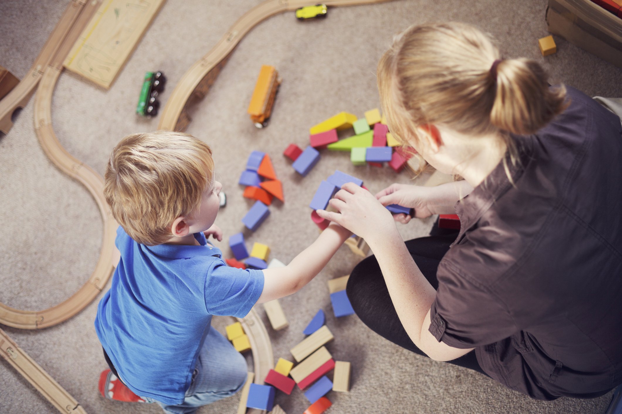 Mutter spielt mit Sohn I Quelle: Getty Images