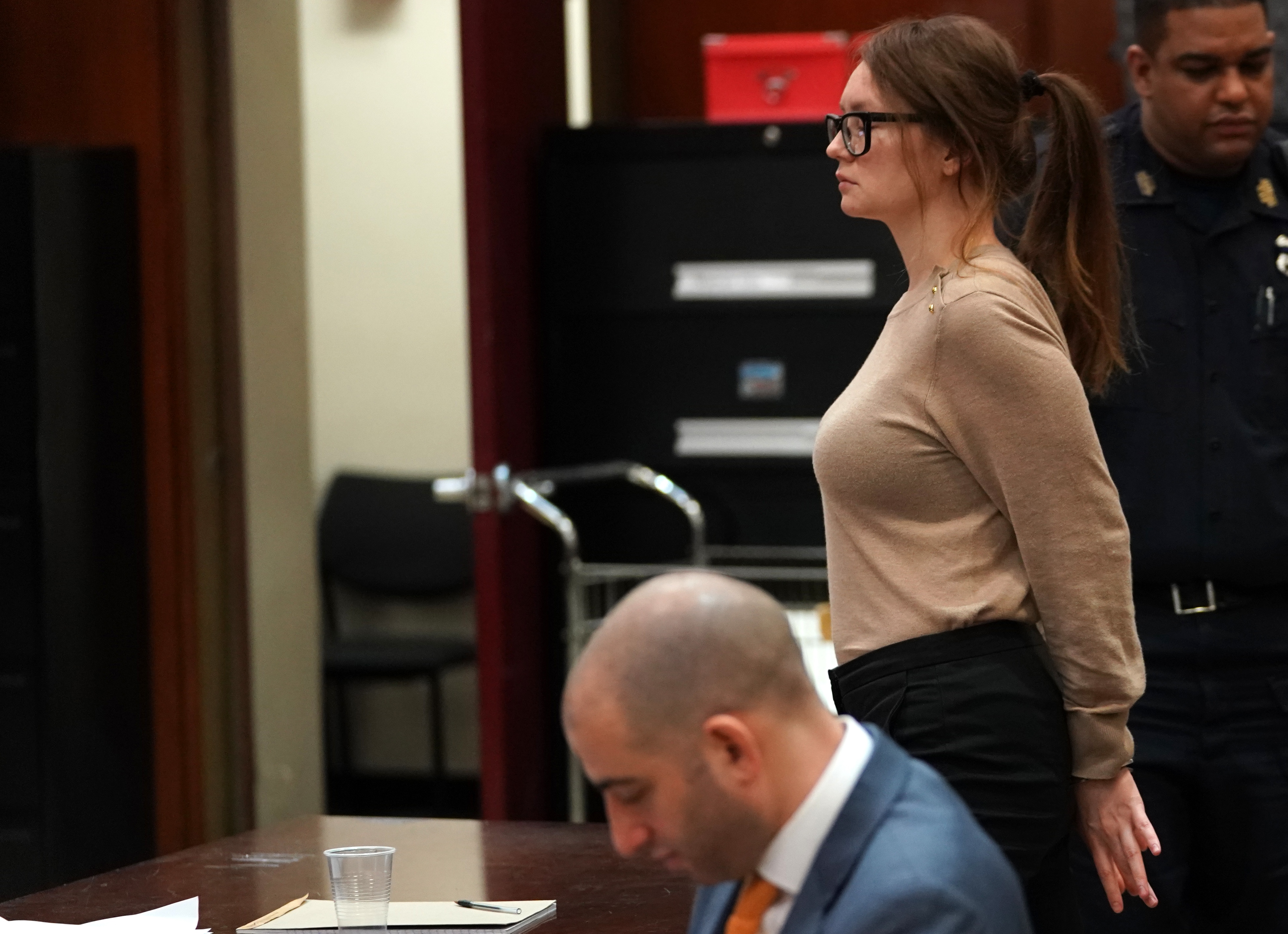 Anna Delvey in a courtroom during her trial on April 11, 2019. | Source: Getty Images