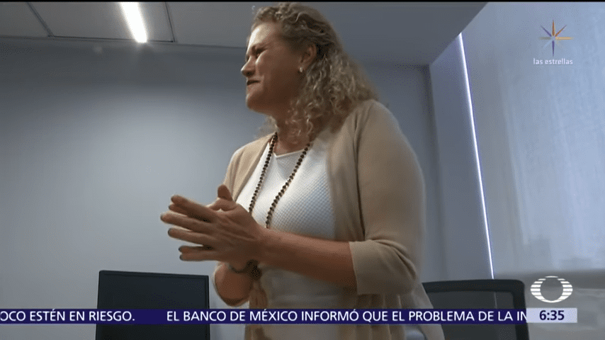 Isode celebra su lucha. │Imagen tomada de: YouTube / Noticiero Televisa Isode celebra su lucha. │Imagen tomada de: YouTube / Noticiero Televisa