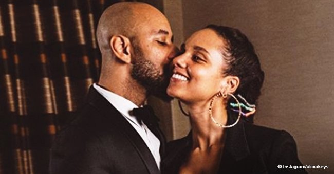 Alicia Keys and husband are all smiles in picture with all of his kids