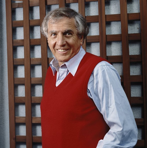Picture potrait of American producer, writer, actor and director Garry Marshall | Photo: Getty Images