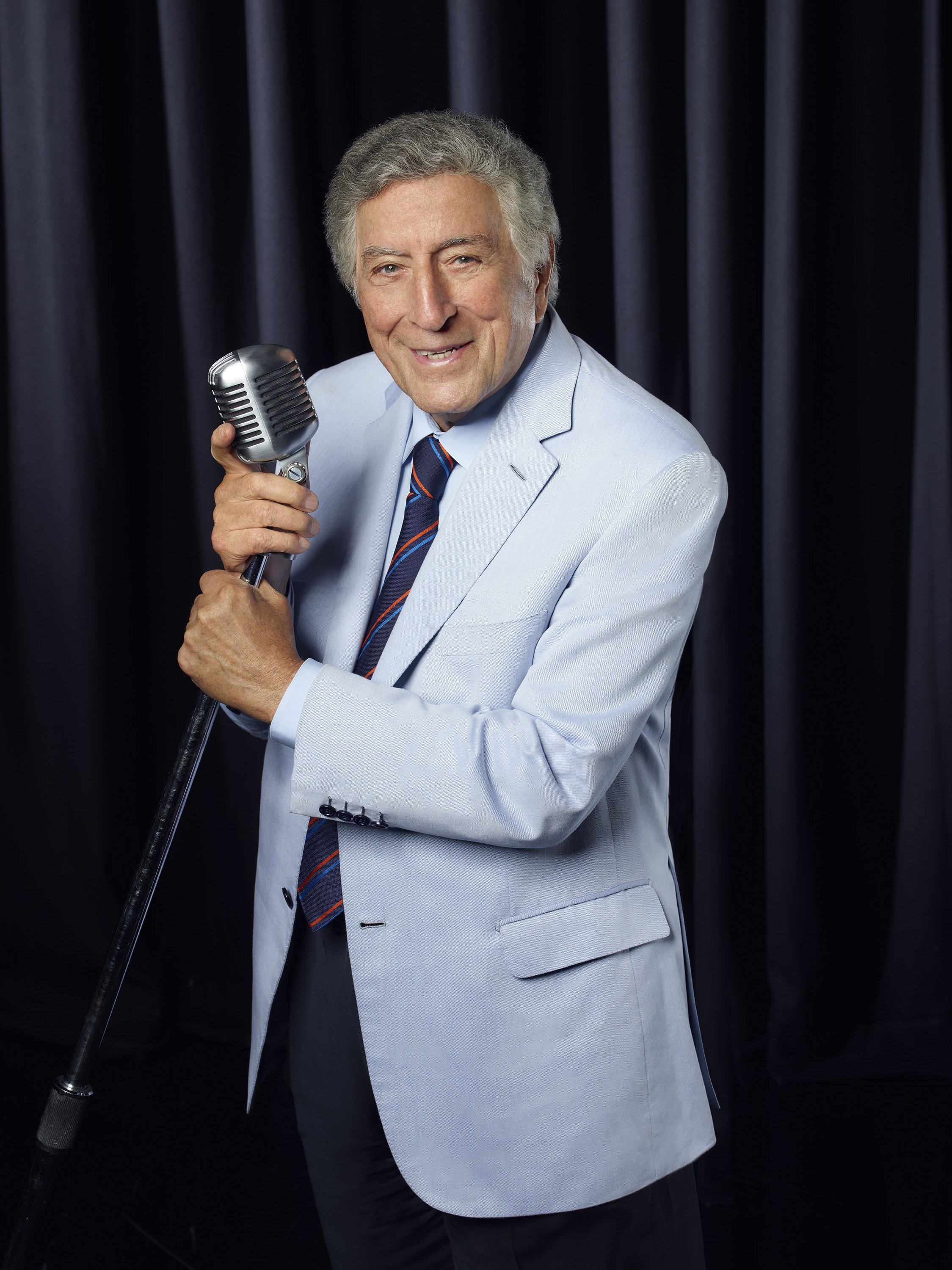 Tony Bennett pictured inside a studio on September 13, 2016. | Source: Getty Images