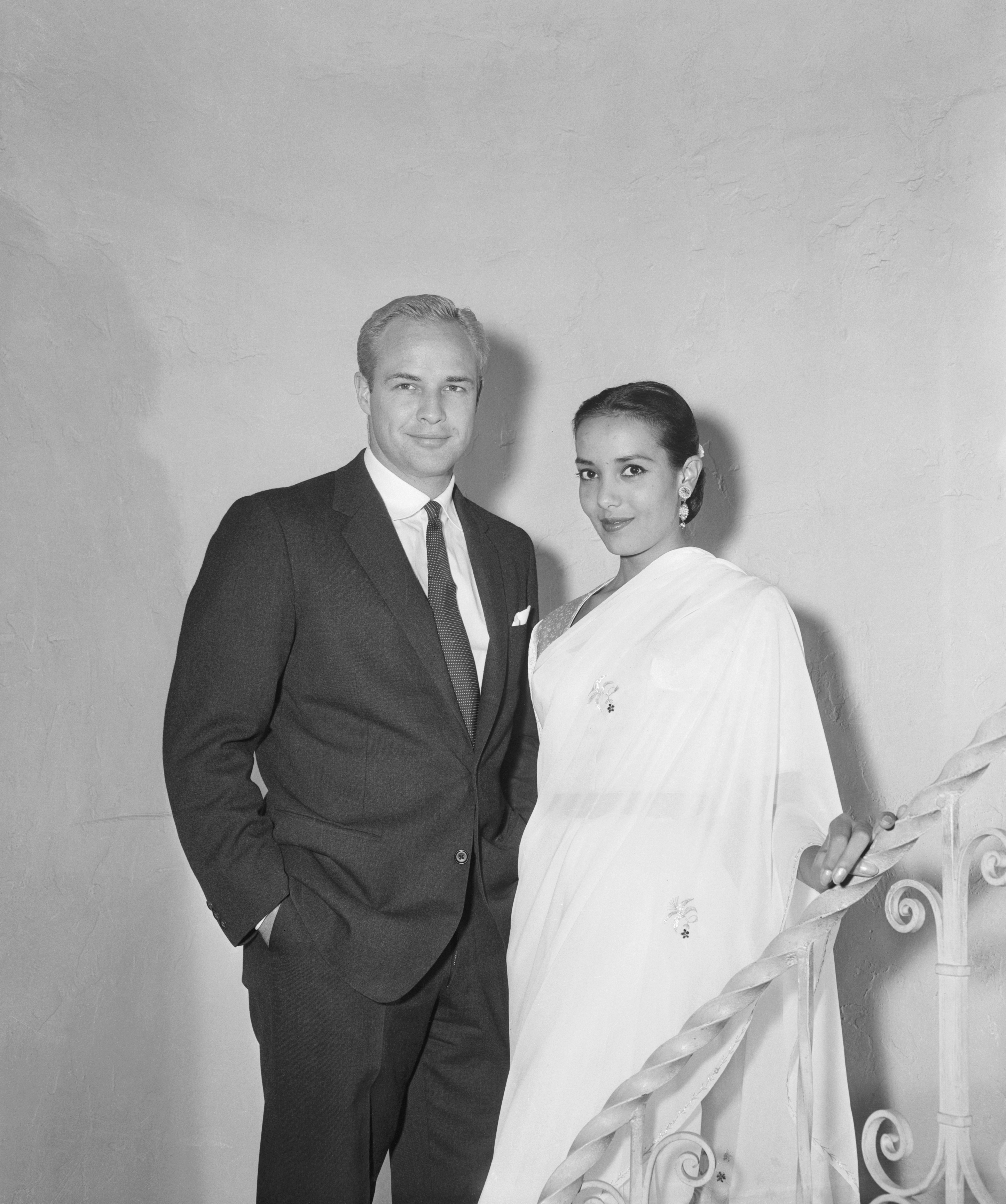 Marlon Brando and Anna Kashfi on October 11, 1957 | Source: Getty Images