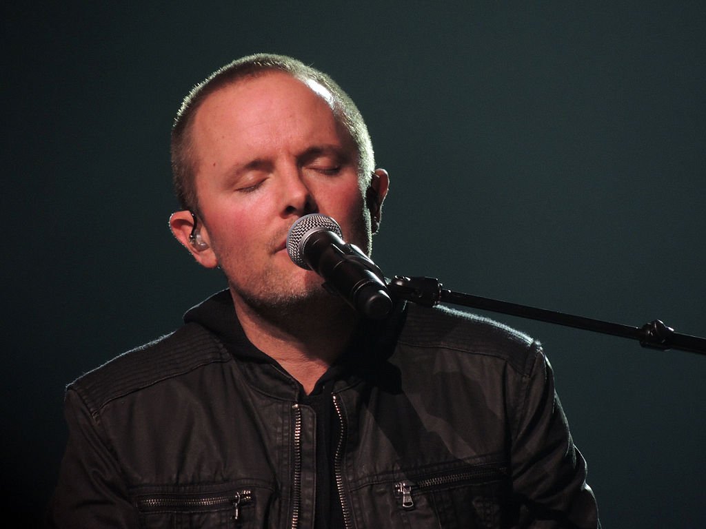 Chris Tomlin performing at the Scottrade Center in St. Louis, Missouri during his "Burning Lights" tour on  March 2, 2013. | Photo: Dakota Lynch, Chris Tomlin at Piano, CC BY-SA 3.0