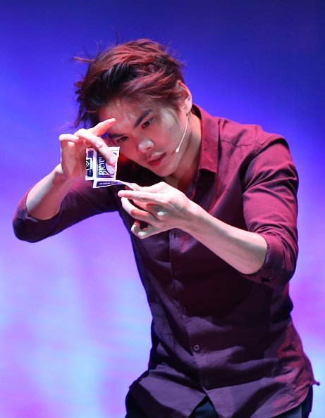 Shin Lim performing on stage in New York City | Photo: Getty Images