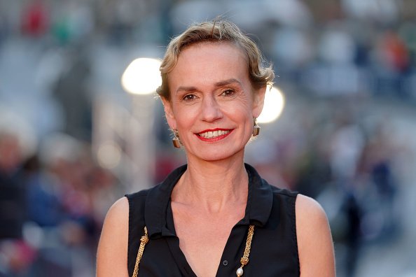 Sandrine Bonnaire, assiste à la cérémonie de clôture du 30ème Festival du film de Dinard. |Photo : Getty Images.