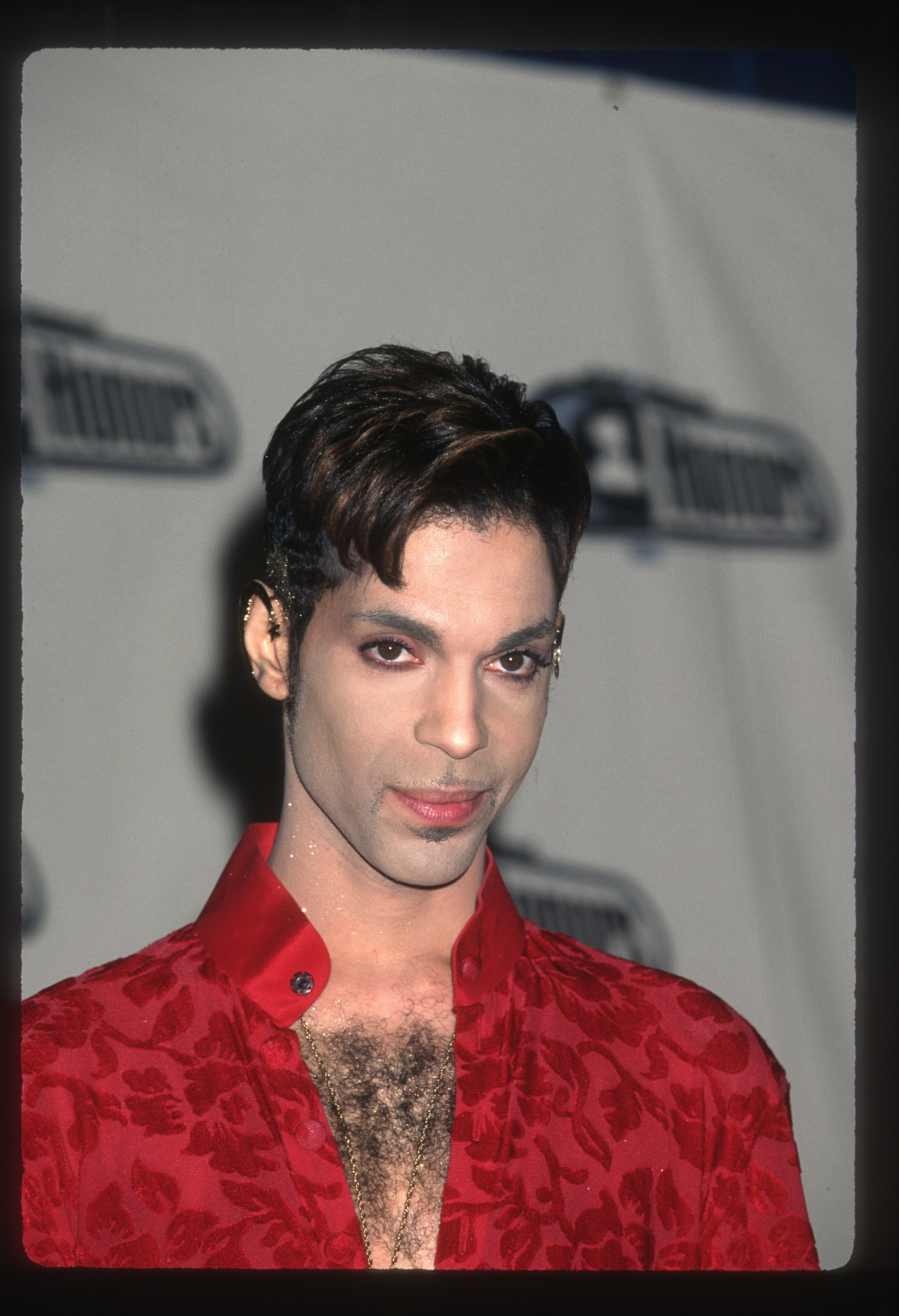 Prince attends theVH-1 Honors Awards Show on April 12, 1997 in Universal City, California | Source: Getty Images