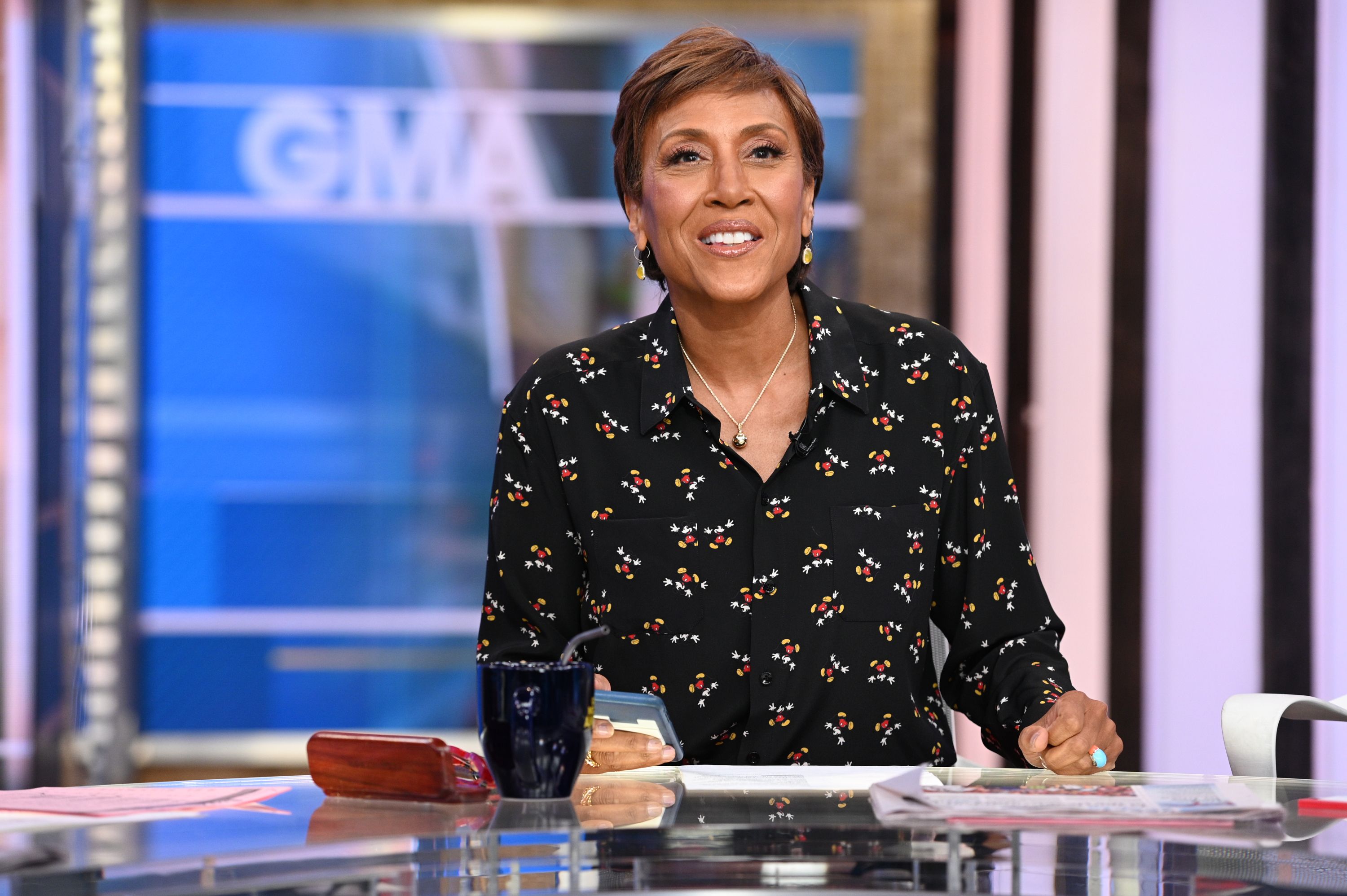 Robin Roberts on the set of ABC's "Good Morning America" | Source: Getty Images