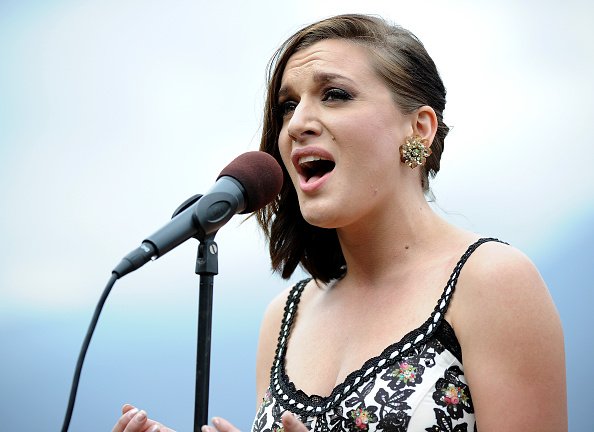  Ariana Savalas sings the National Anthem to start the 2014 Breeder's Cup at Santa Anita Park on October 31, 2014 | Photo: Getty Images