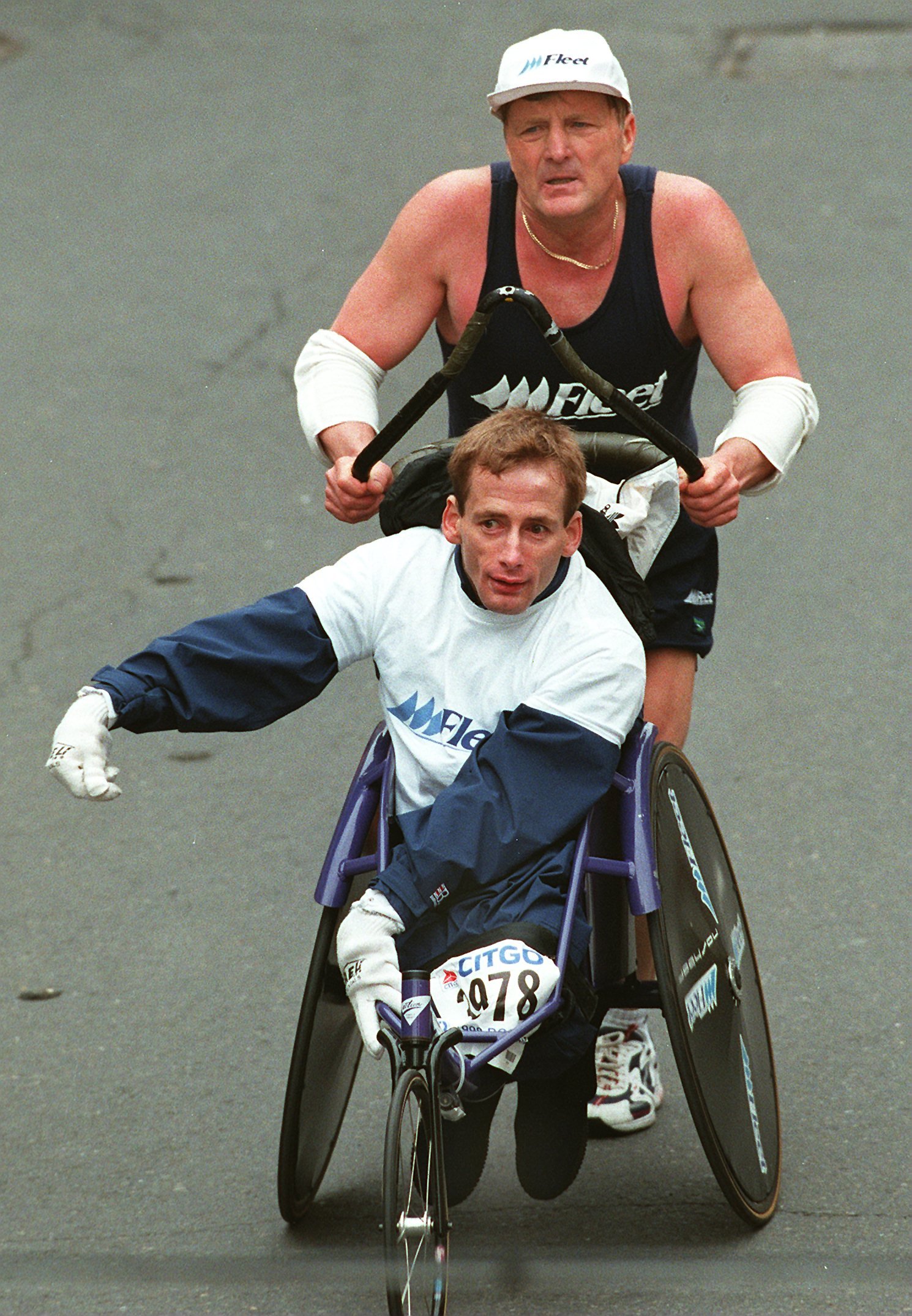 Dick Hoyt and his son Rick participate in the Boston Marathon on April 20, 1998. | Source: Getty Images