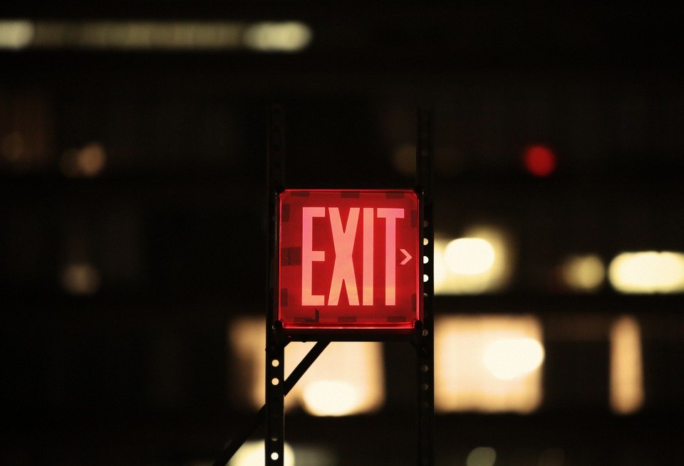 An Exit signage. | Photo: Pixabay