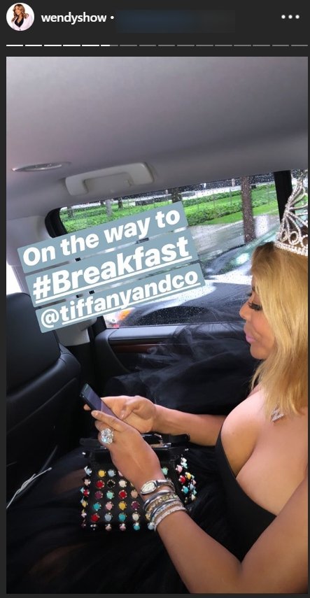 Wendy Williams on her way to Tiffany and Co. for her birthday on July 18, 2019 | Photo: Instagram Story/wendyshow