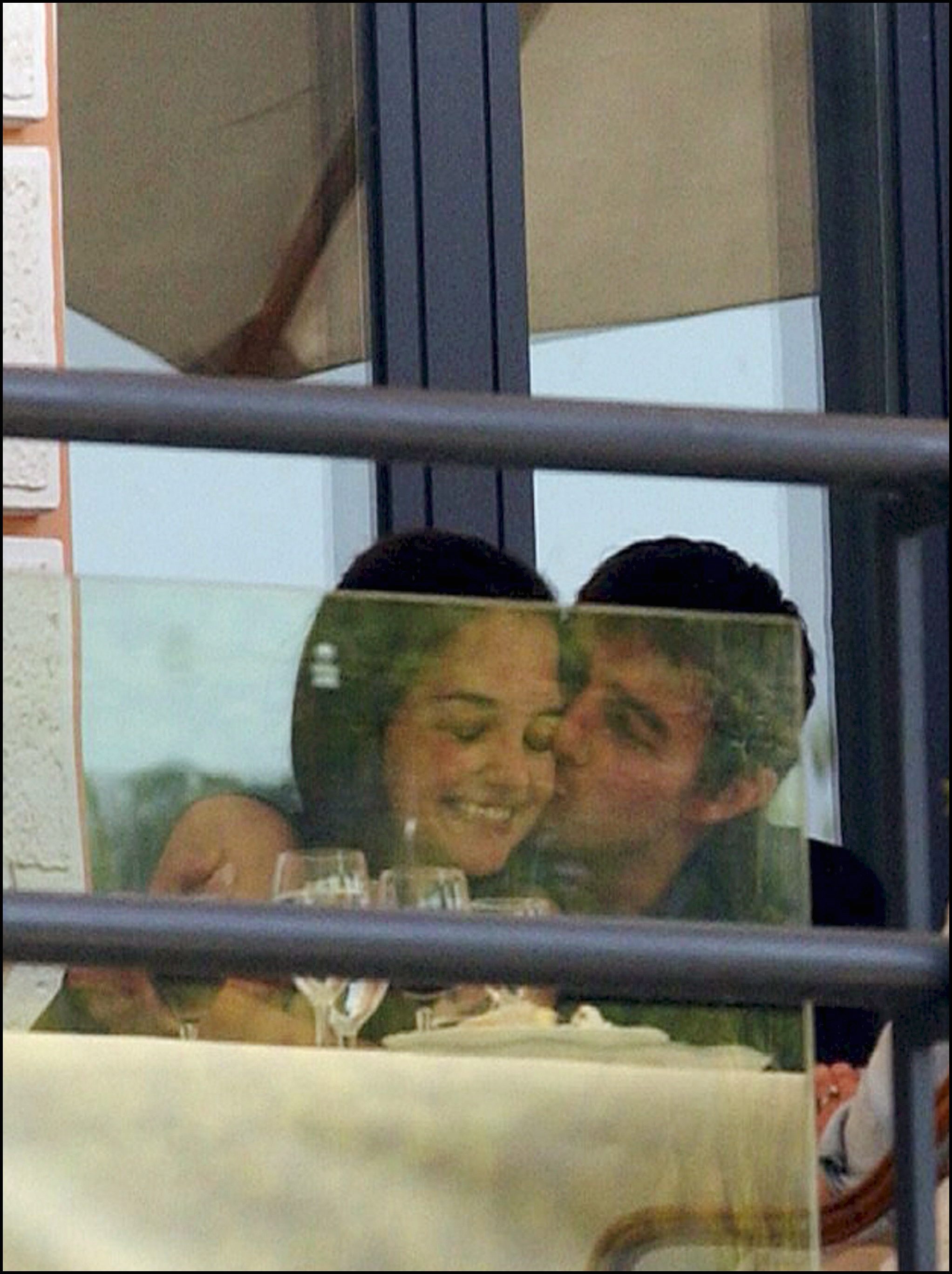 Tom Cruise and Katie Holmes in Rome, Italy on April 28, 2005 | Source: Getty Images
