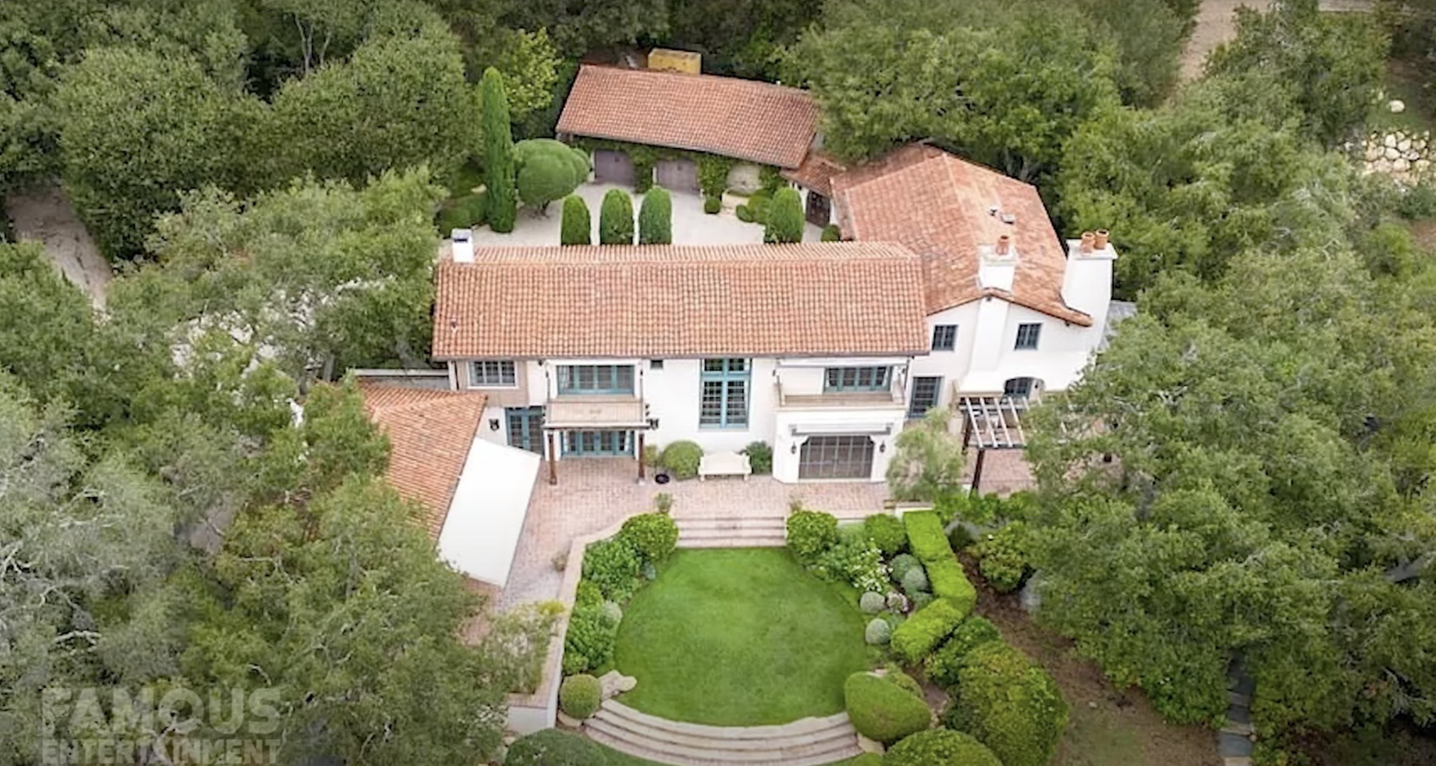 Jennifer Aniston's Montecito home | Source: Youtube.com/Famous Entertainment
