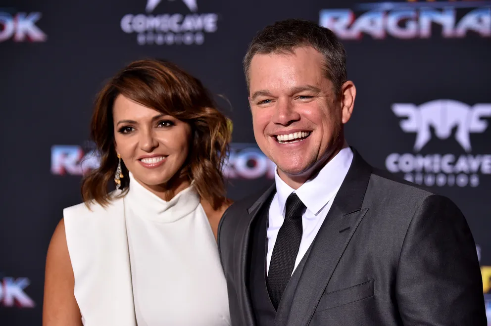 Matt Damon et Luciana Barroso à la première de "Thor : Ragnarok" de Disney et Marvel, le 10 octobre 2017 | Source : Getty Images