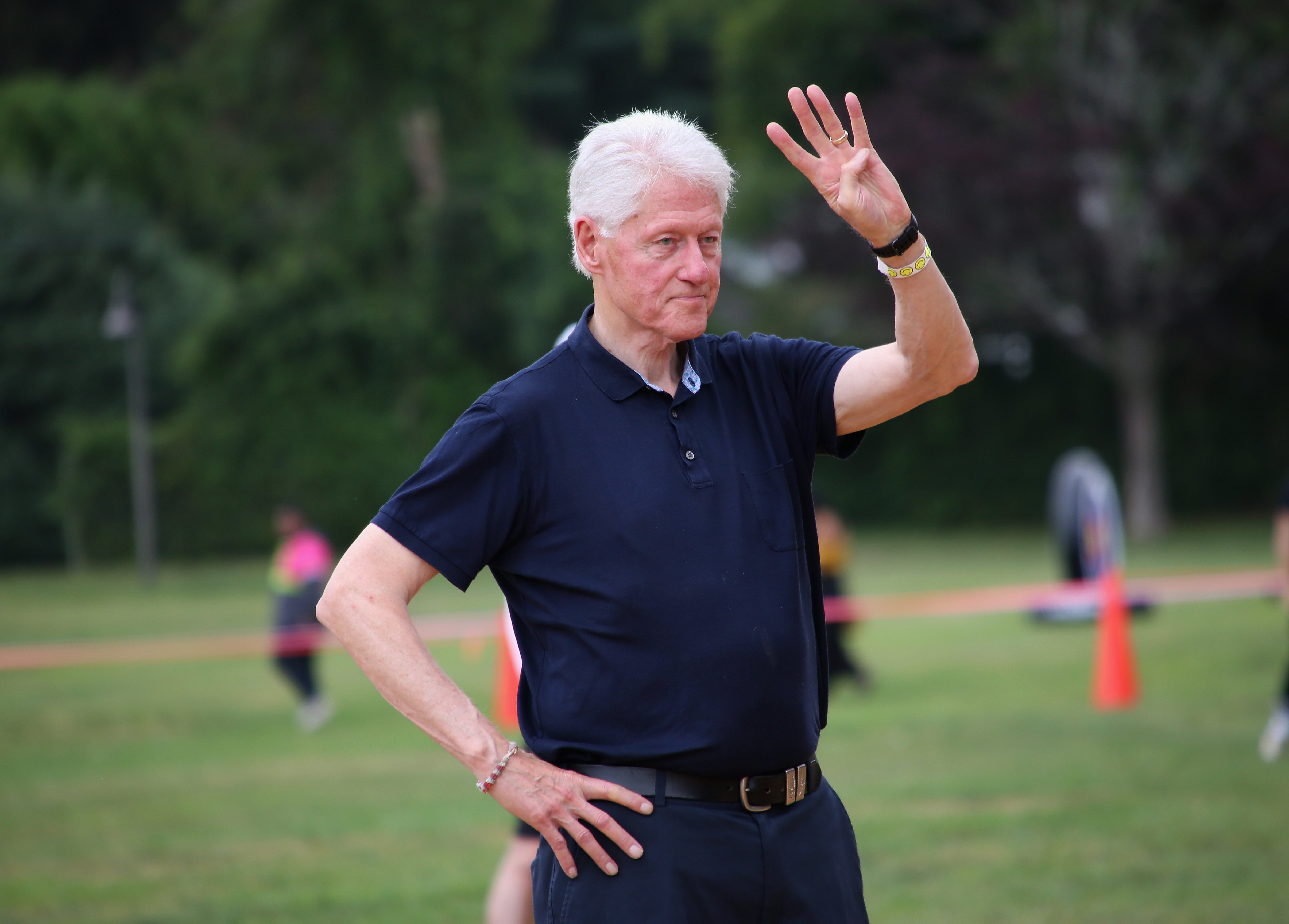 Bill Clinton at the 71st East Hampton Artists and Writers Charity Softball Game at Herrick Park on August 17, 2019 | Photo: Getty Images