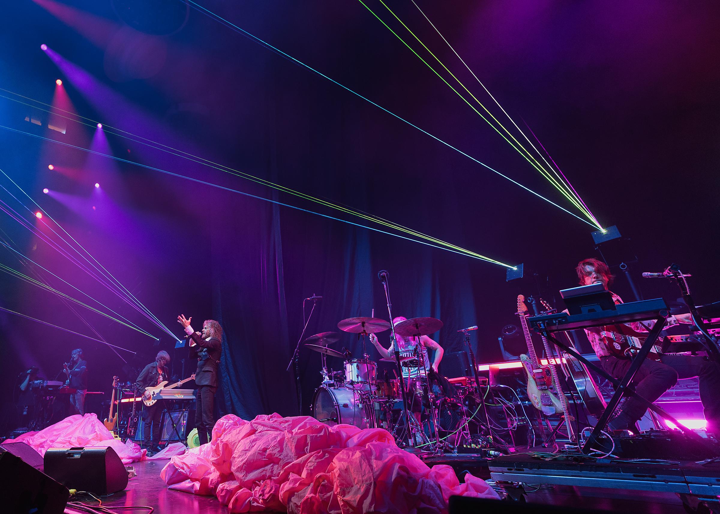 Wayne Coyne singing during The Flaming Lips' performance set in Vancouver, Canada on October 5, 2024 | Source: Getty Images