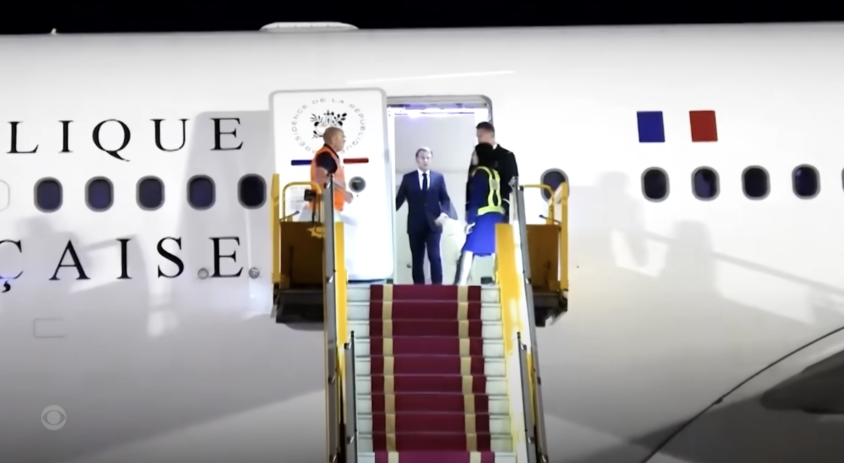 Emmanuel and Brigitte's controversial altercation on an airplane from a video dated May 27, 2025. | Source: YouTube/CBS News