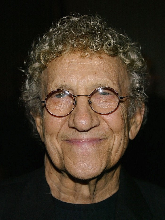 Sammy Shore at the Century Plaza Hotel on October 19, 2004 in Los Angeles, California | Source: Getty Images