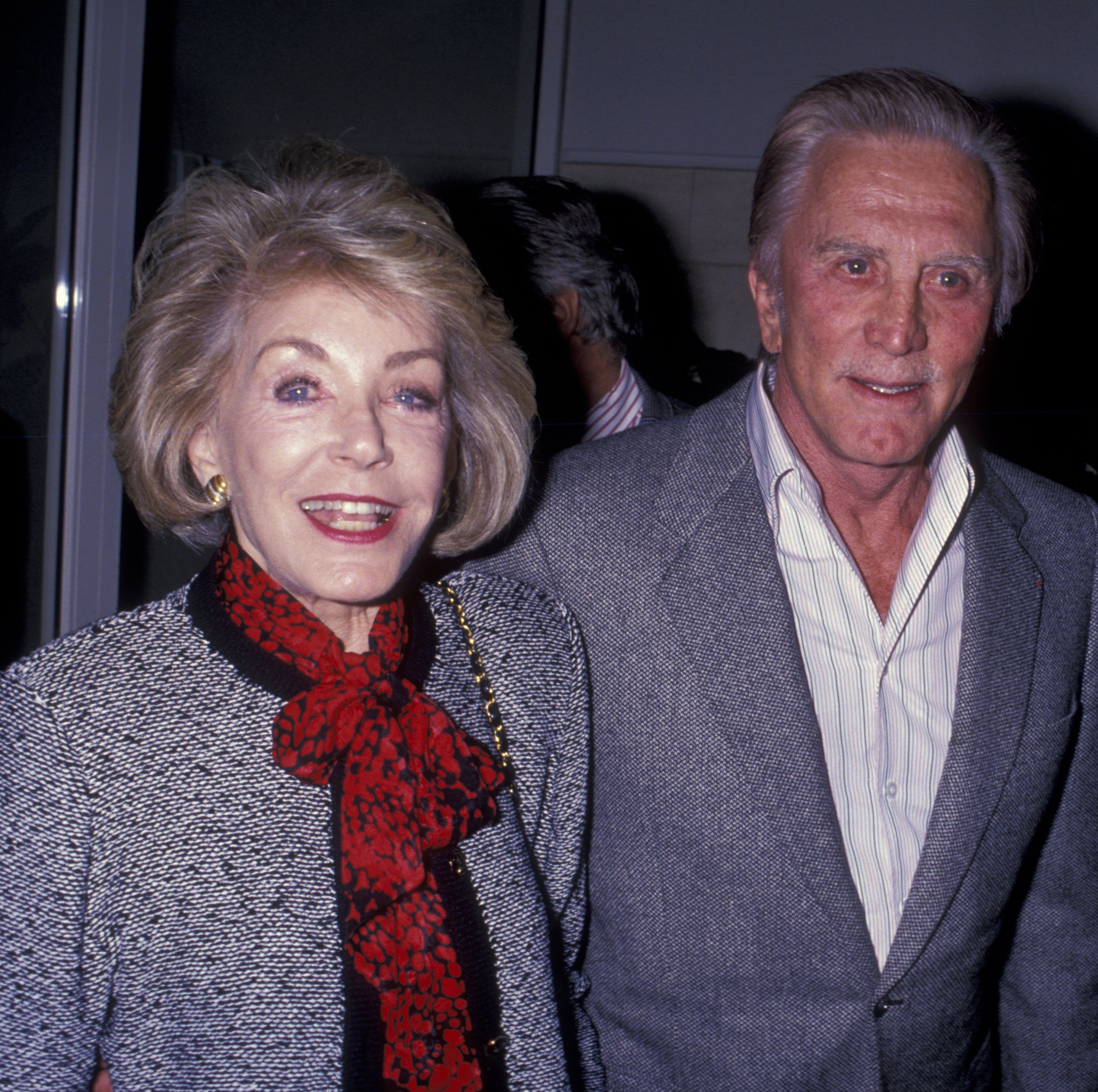 Kirk Douglas and Anne Buydens in California 1989. | Source: Getty Images