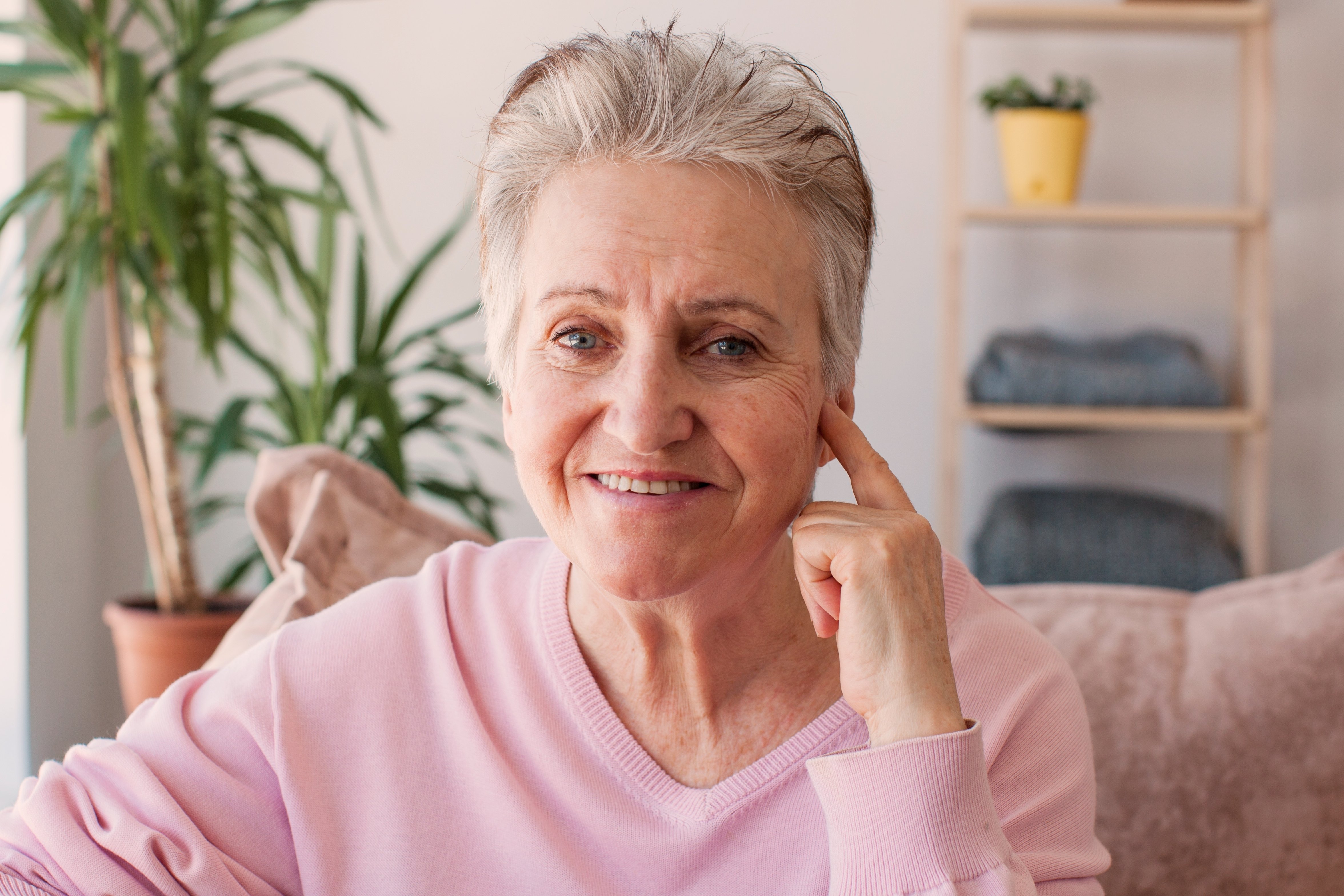 An elderly lady. | Source: Shutterstock