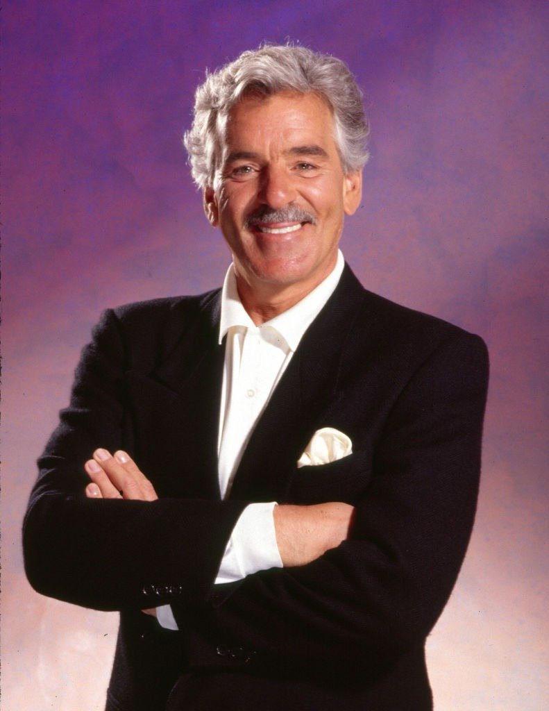 1995 actor Dennis Farina poses for a portrait in Los Angeles, California. | Photo: Getty Images