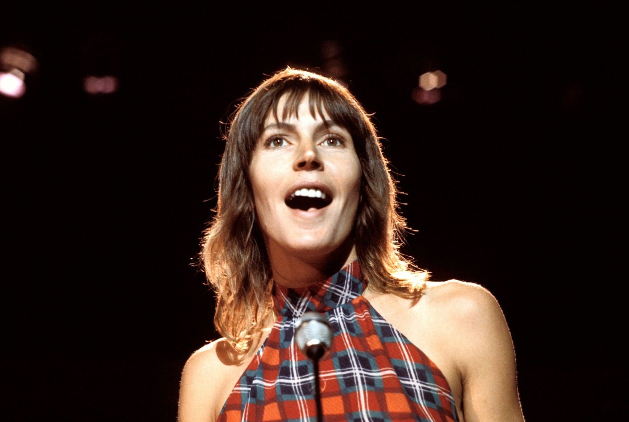La chanteuse Helen Reddy | Photo : Getty Images La chanteuse Helen Reddy | Photo : Getty Images