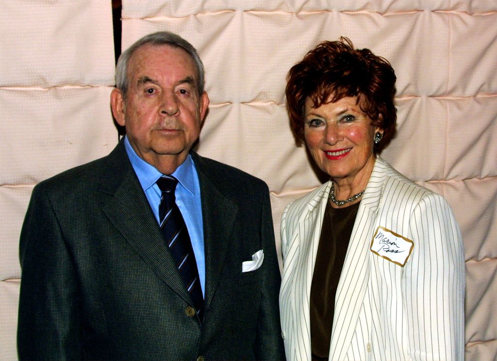 Tom Bosley and Marion Ross at the Pacific Pioneers Broadcast event on November 21, 2003 | Source: Getty Images