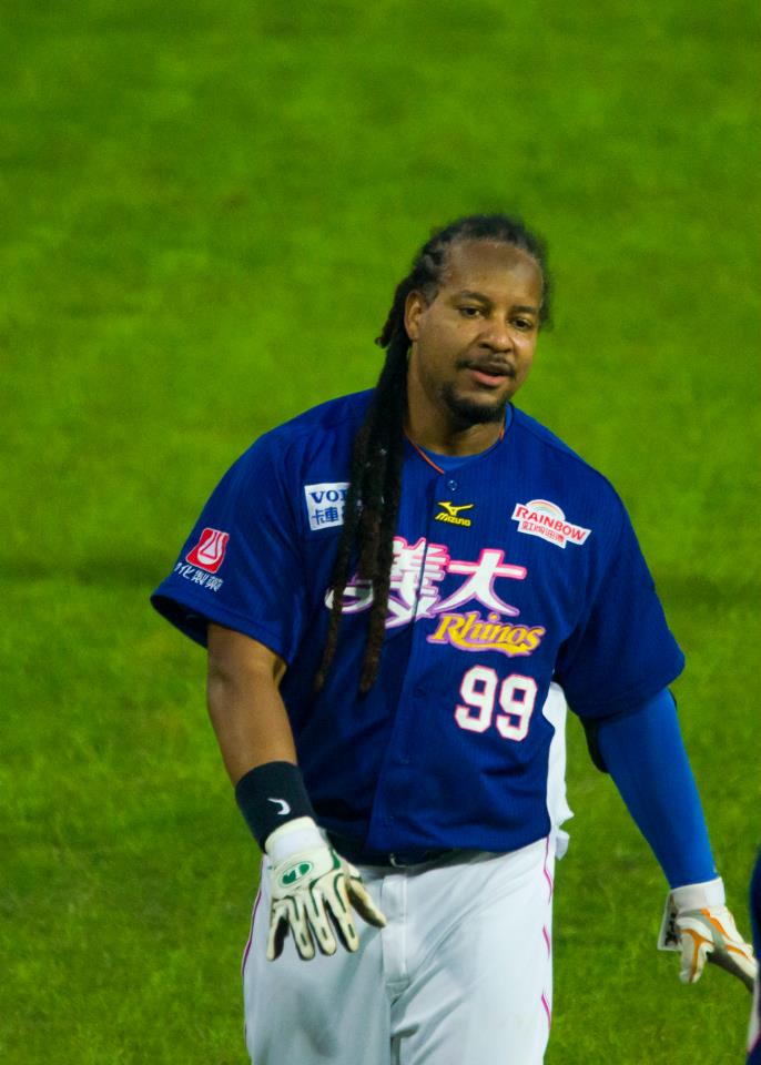 Manny Ramírez at a baseball game of Xinzhuang of Taiwan in April 19, 2013. | Photo: Wikimedia Commons Images
