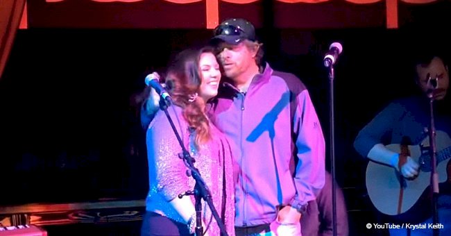 Toby Keith sings with his daughter Krystal and their duet is amazing