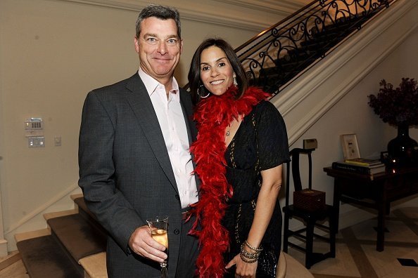 Tony Ressler and Jami Gertz attend The 25th Annual LACMA Collectors Committee Weekend - An Intimate Dinner at the Home of Ann Colgin and Joe Wender at Private Residence on April 16, 2010 in Los Angeles, California.| Photo: Getty Images