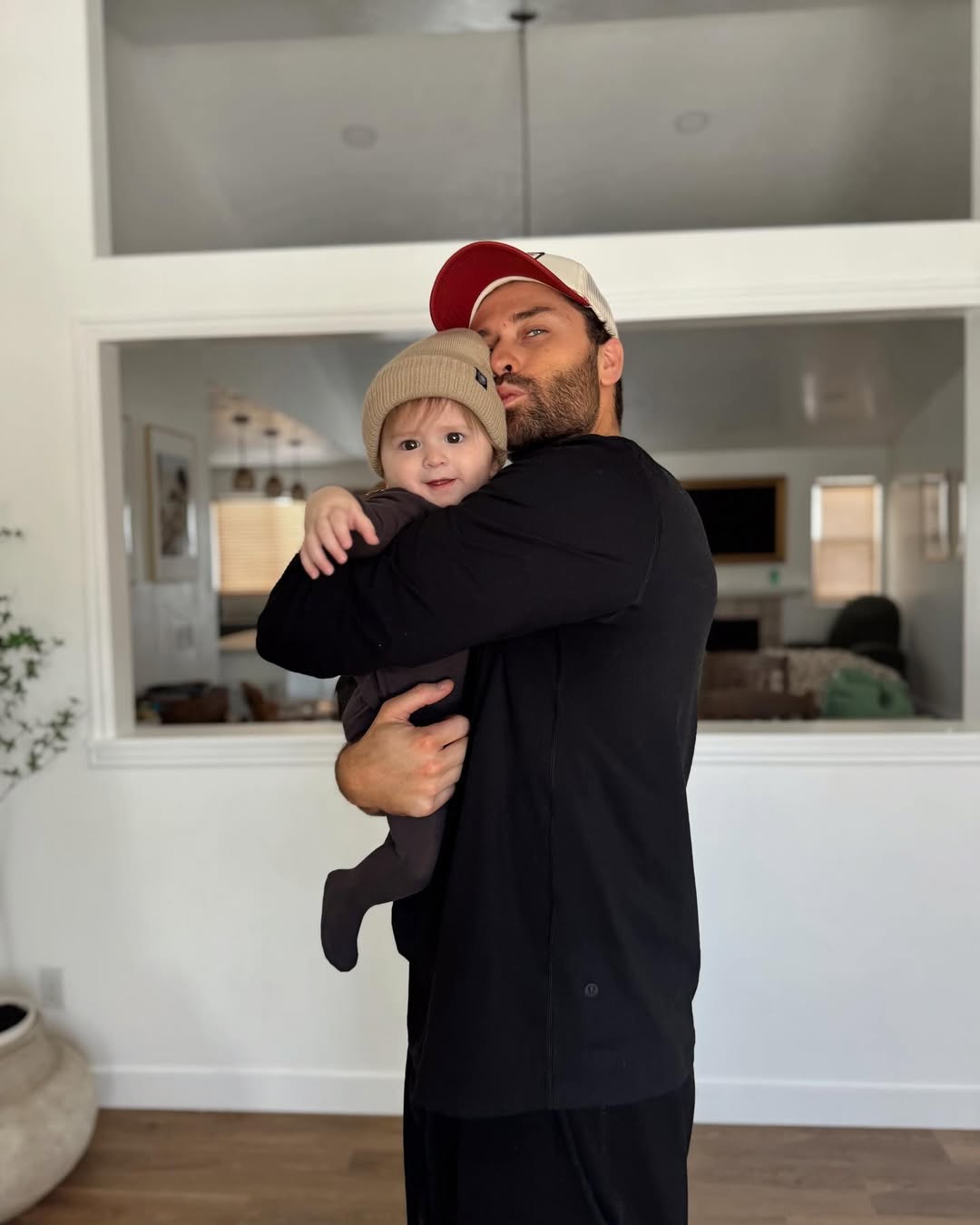 Dakota Mortensen with his son, seen in a post dated March 19, 2025 | Source: Instagram/dakota_mortensen