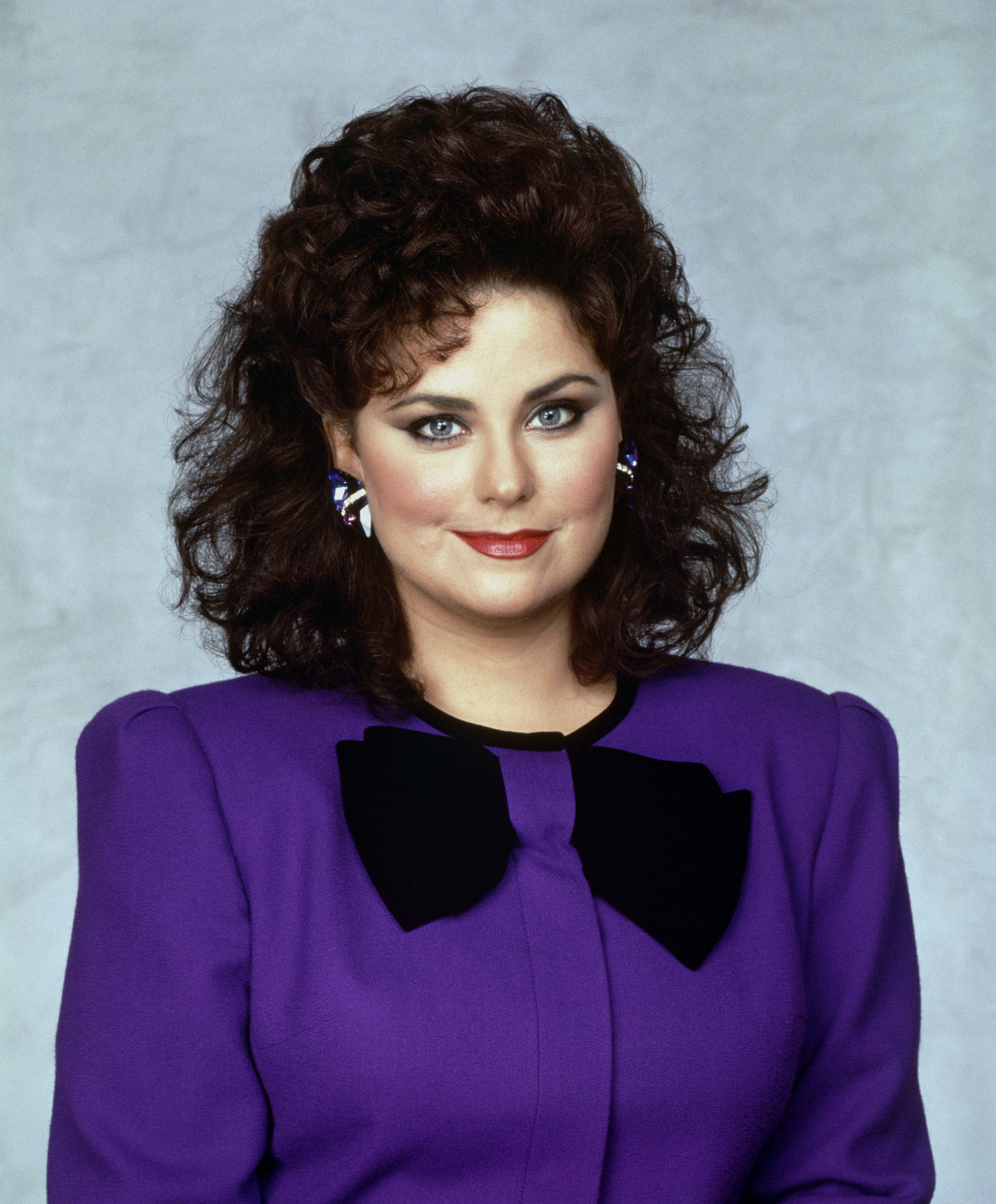 Designing Women" cast member Delta Burke as Suzanne Sugarbaker, 1990. | Source: Getty Images