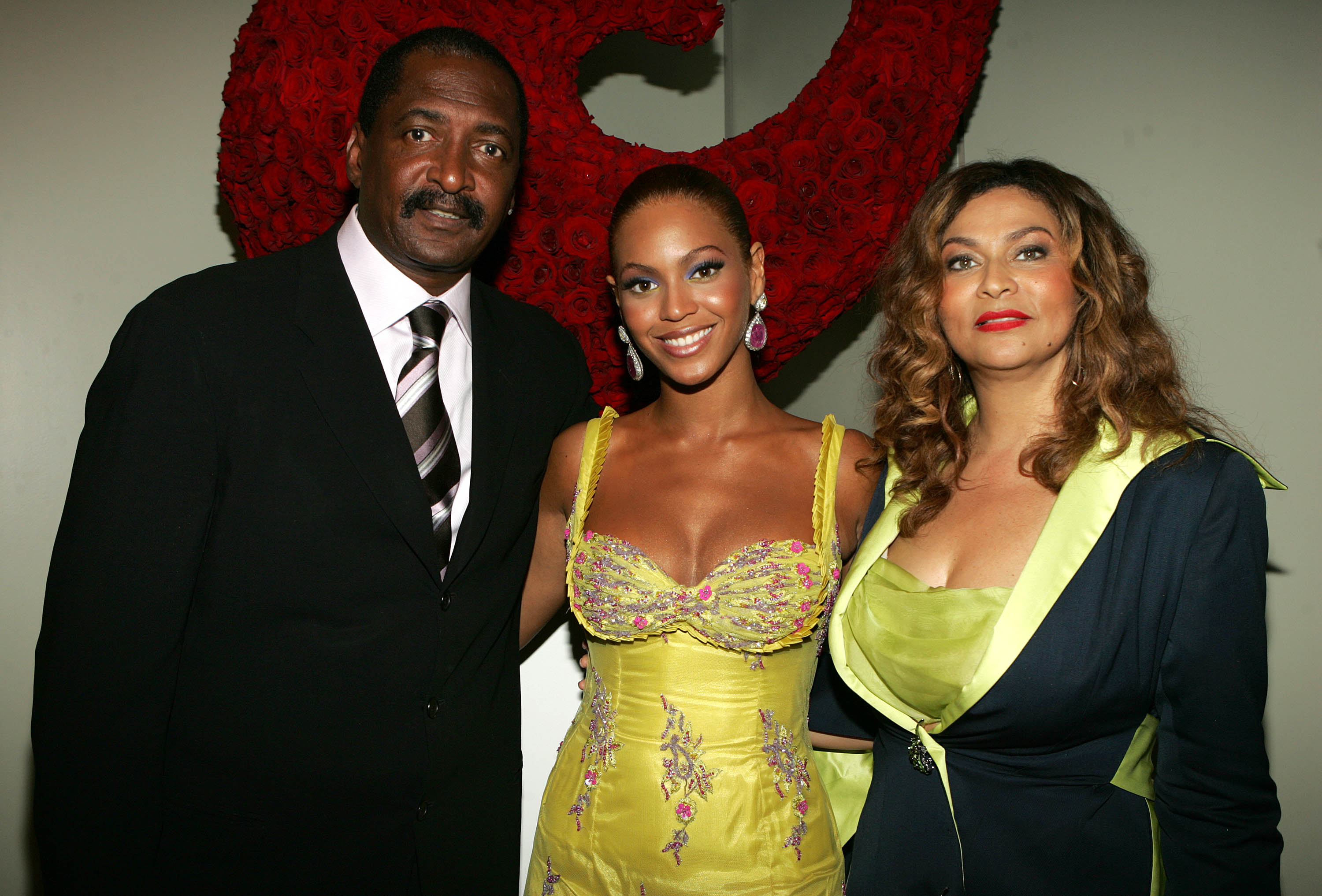 Matthew, Beyonce, and Tina Knowles seen at the "Beyonce: Beyond the Red Carpet" auction on June 23, 2005 | Source: Getty Images