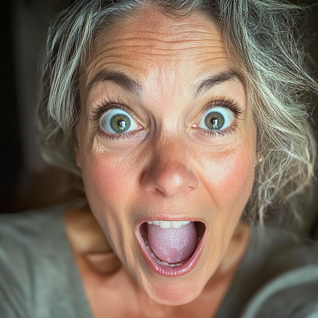 A close up of a shocked woman | Source: Midjourney