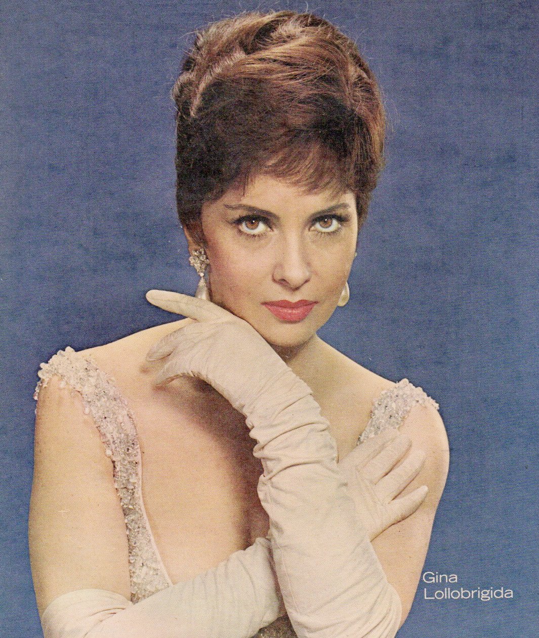Photo of Gina Lollobrigida from the front cover of the New York Sunday News magazine in 1963. | Source: Wikimedia Commons.