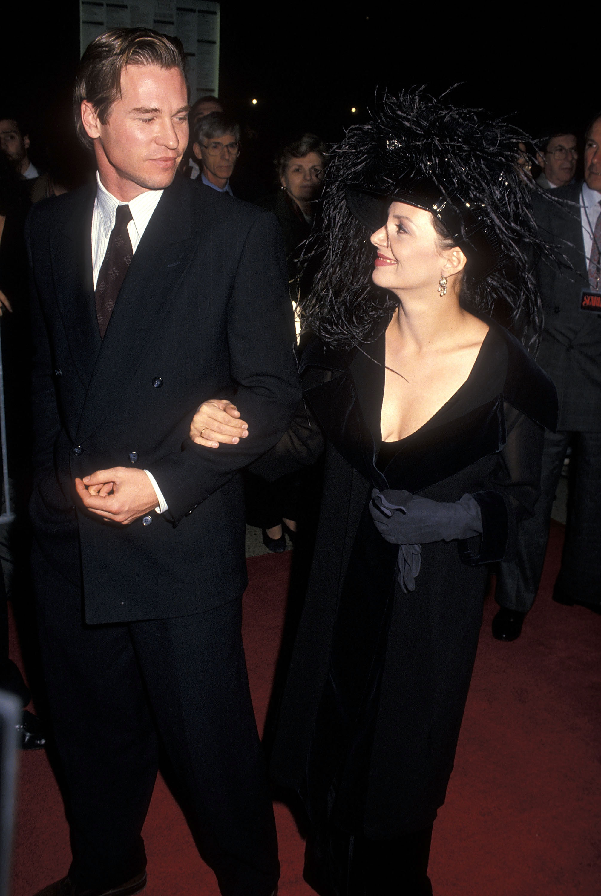 Val Kilmer and Joanne Whalley at the CBS Miniseries "Scarlett" screening on November 3, 1994 | Source: Getty Images