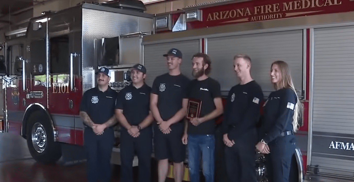 Steven Jorgensen with the team from Arizona Fire and Medical Authority. | Source: youtube.com/ABC15 Arizona