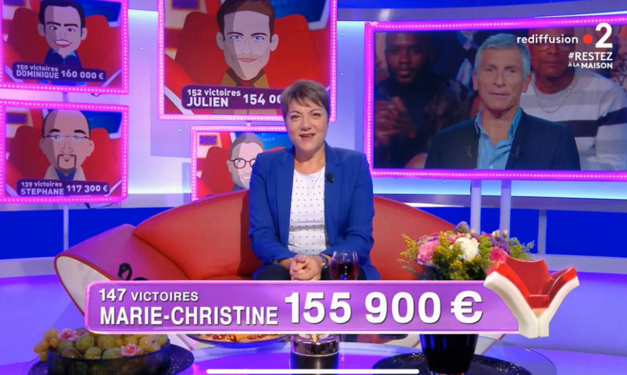 Rediffusion d'un épisode de "Tout le monde veut prendre sa place" avec l'ex-champione Marie-Christine sur France 2 | Photo : Youtube/France2.