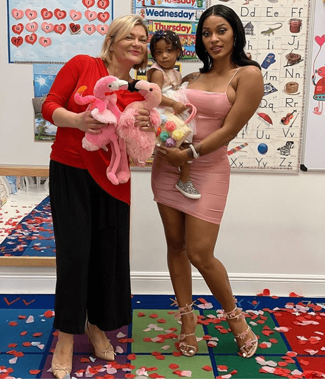 Joseline Hernandez with her daughter and "Bella's favorite girl" in the girl's school | Source: Instagram/Joseline Hernandez
