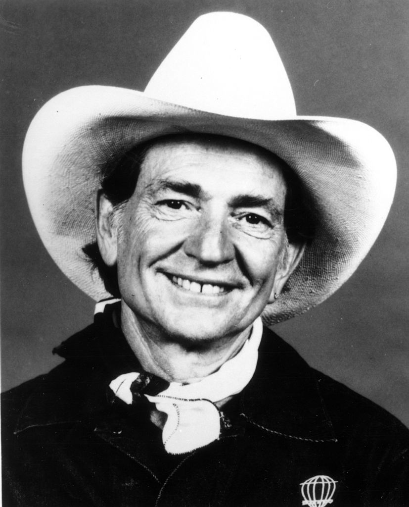 Willie Nelson poses for a portrait wearing a cowboy hat in circa 1973. | Source: Getty Images