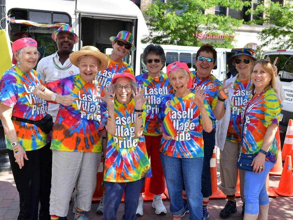  Members of the LGBT Senior Coalition take part in the 48th annual Boston Pride Parade | Photo: Getty Images