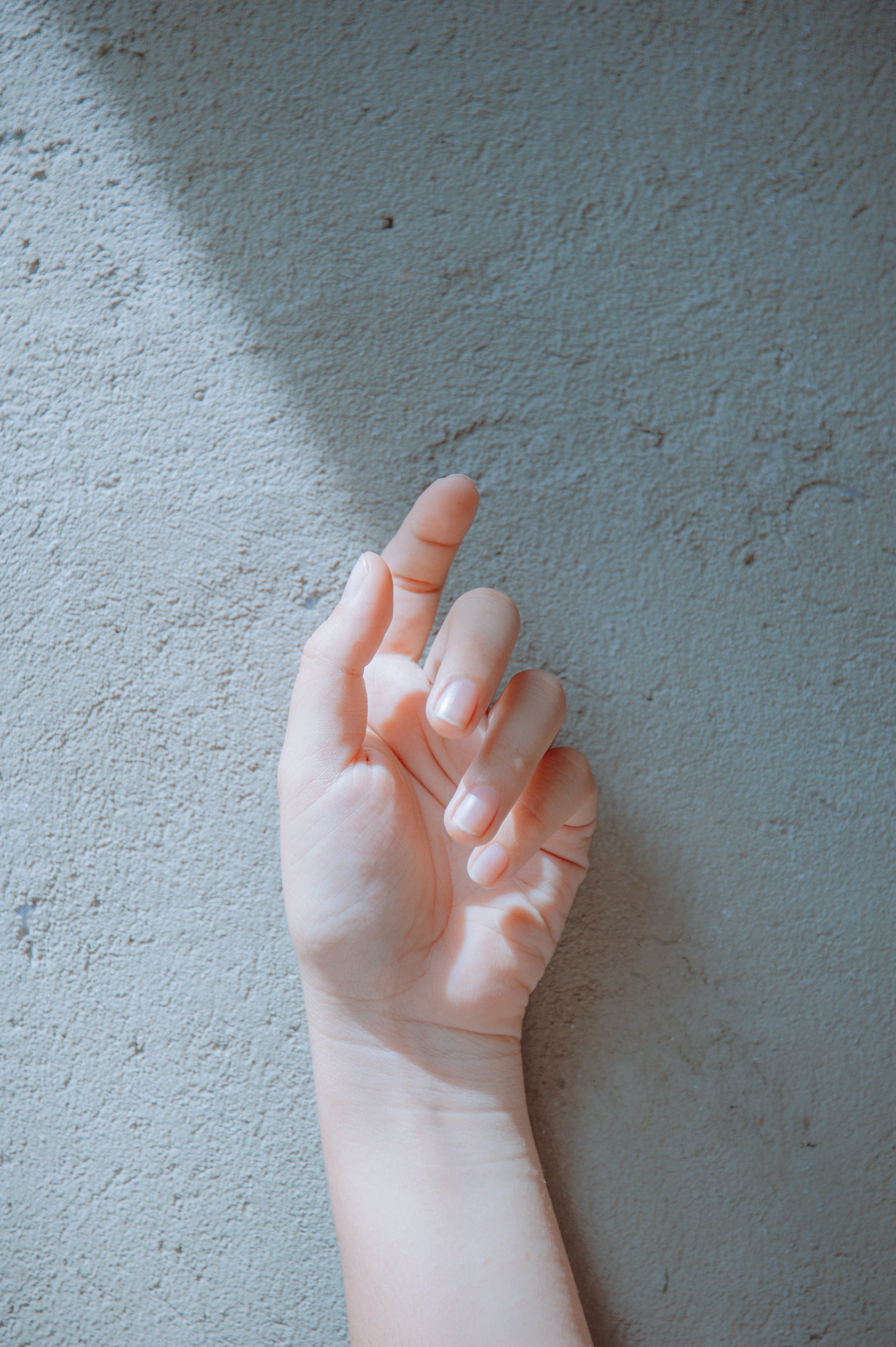 Dry hands | Source: Pexels
